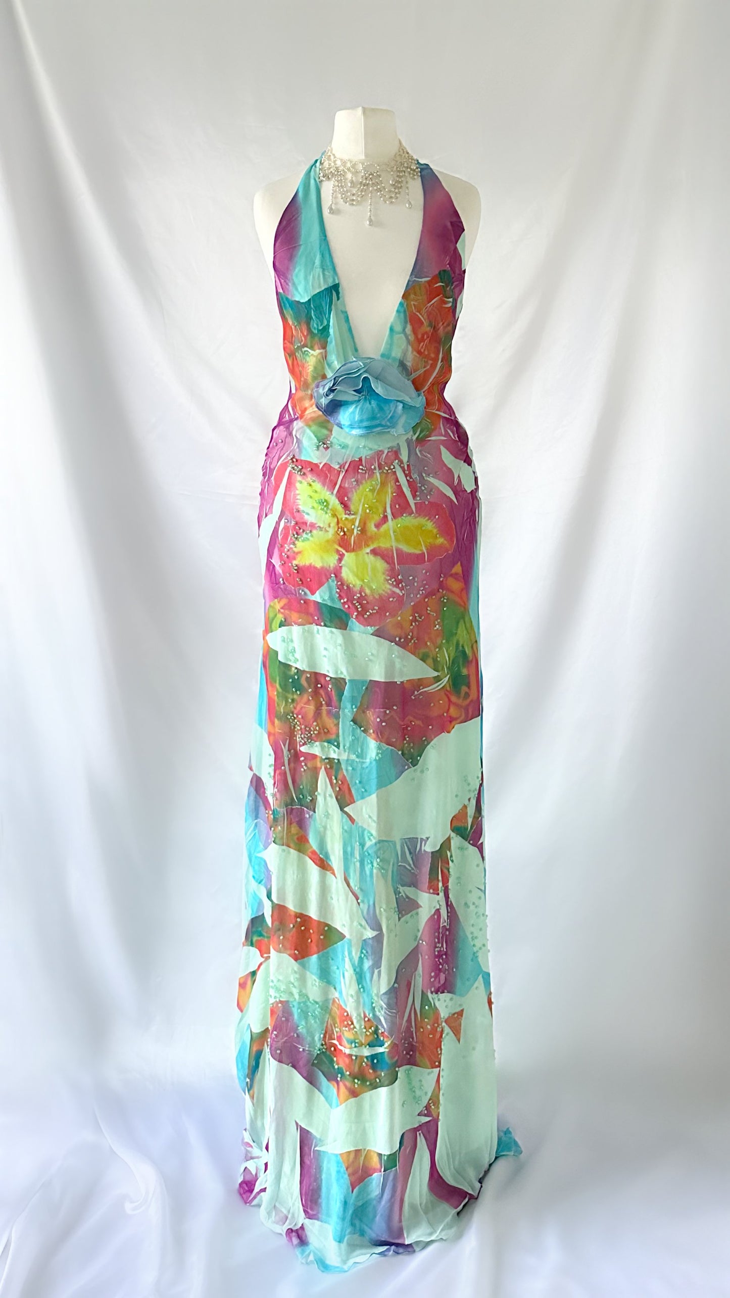 FROSTED TROPICAL GARDENS BACKLESS GOWN