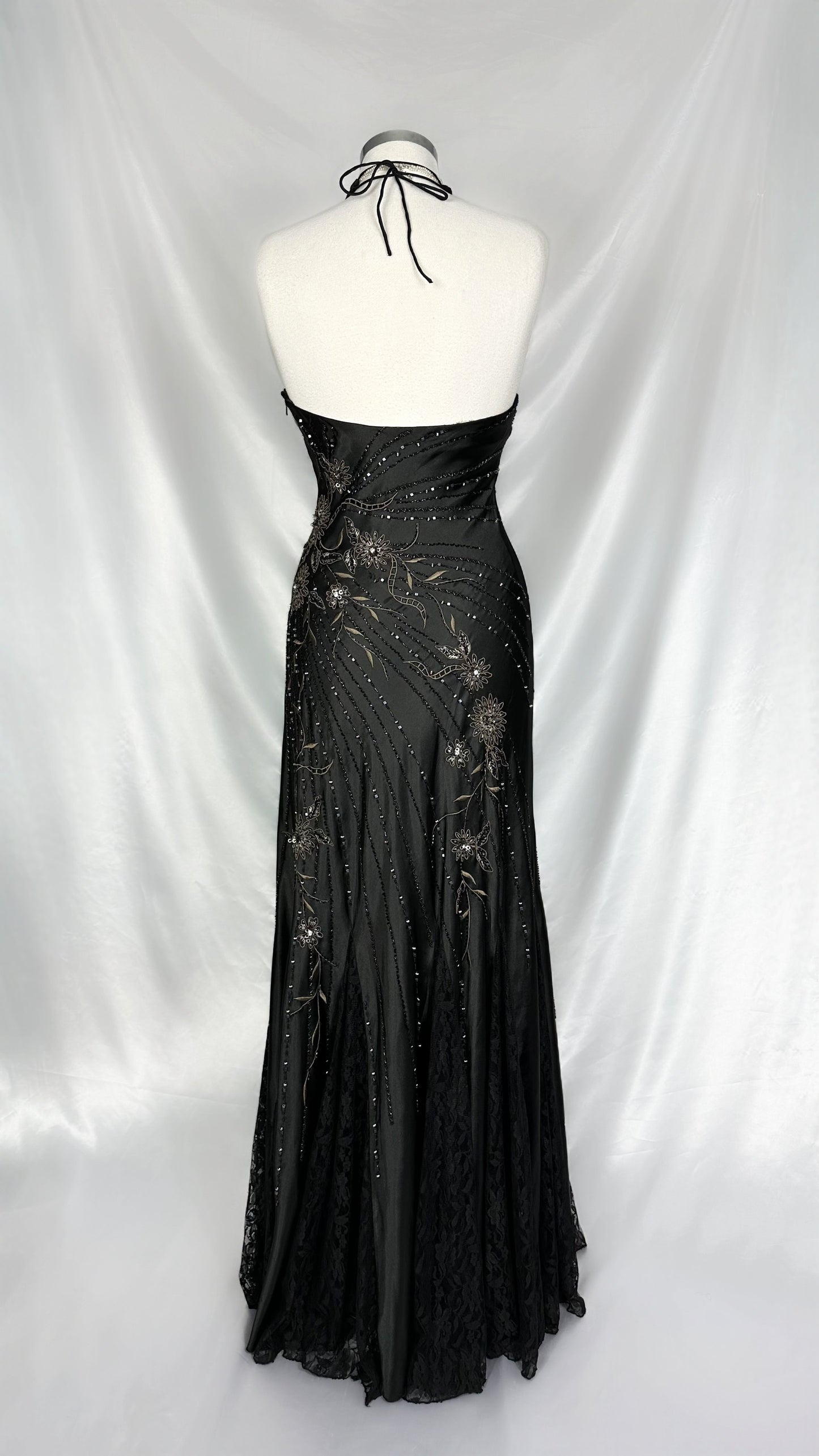 BLACK HALTER EMBELLISHED LACE SLEEK GOWN