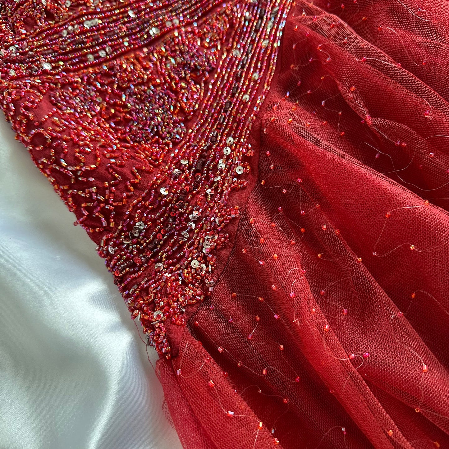 Dazzling Merlot Elegance Silk Tulle Prom Gown