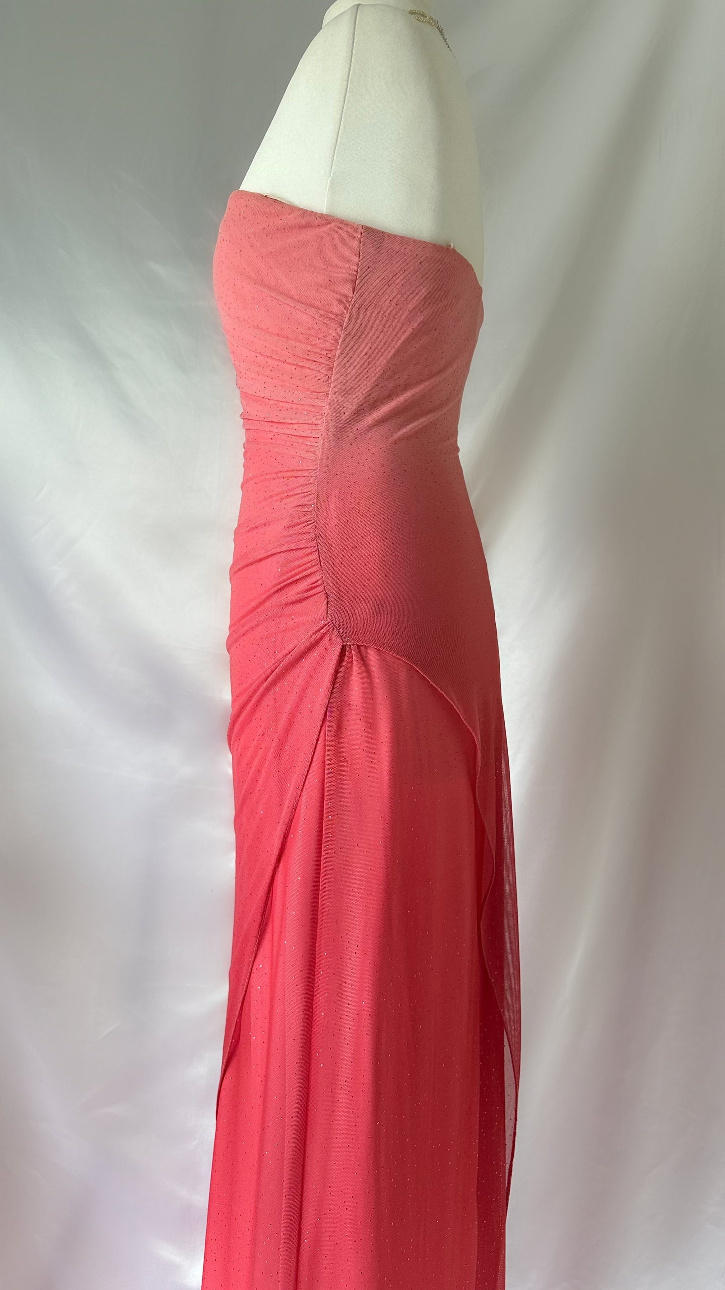 Gorgeous Vintage Sunset Peach Ombré Strapless Shimmery Dress