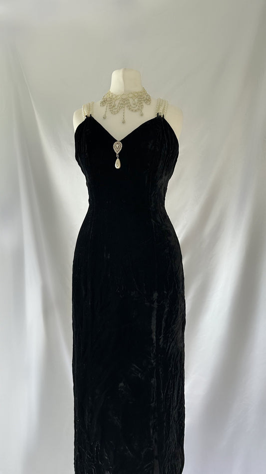 Draped In Pearls Old Hollywood Vintage 90s Crushed Velvet Gown
