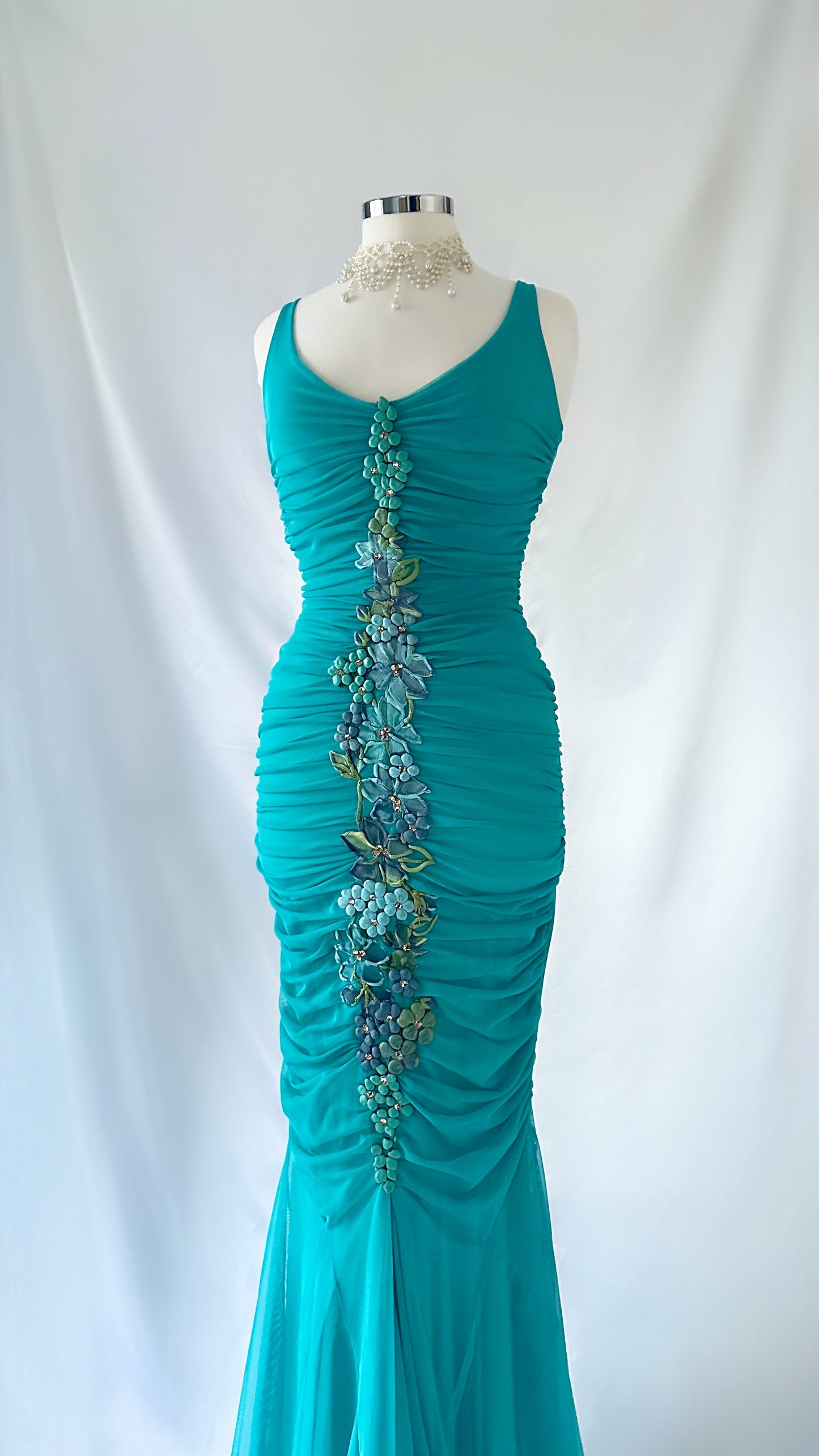 TURQUOISE GLAMOUR FISHTAIL GOWN BY EMA SAVAHL COUTURE