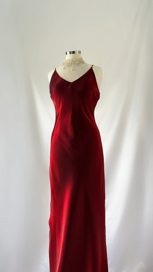 RED MERLOT IRIDESCENT BACKLESS GOWN